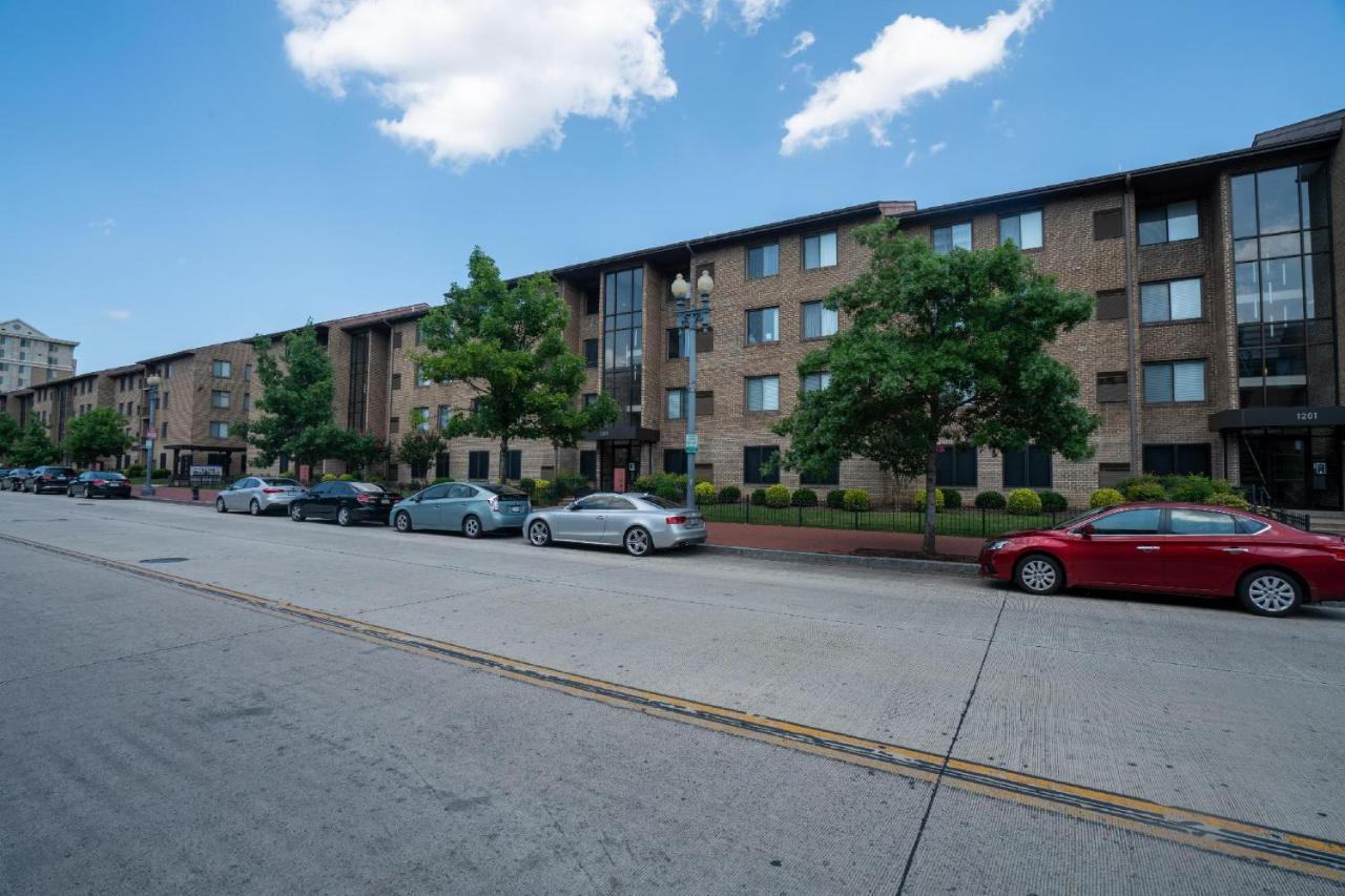 Mt Vernon Square Station Apartments Вашингтон Екстер'єр фото